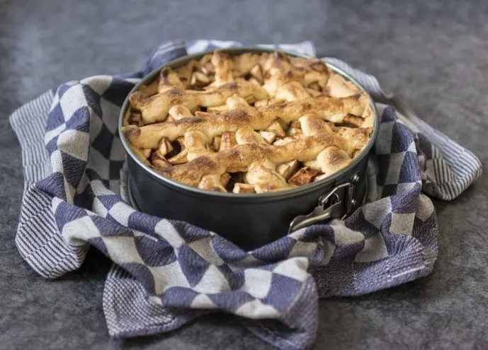 Traditional Dutch Food, apple pie