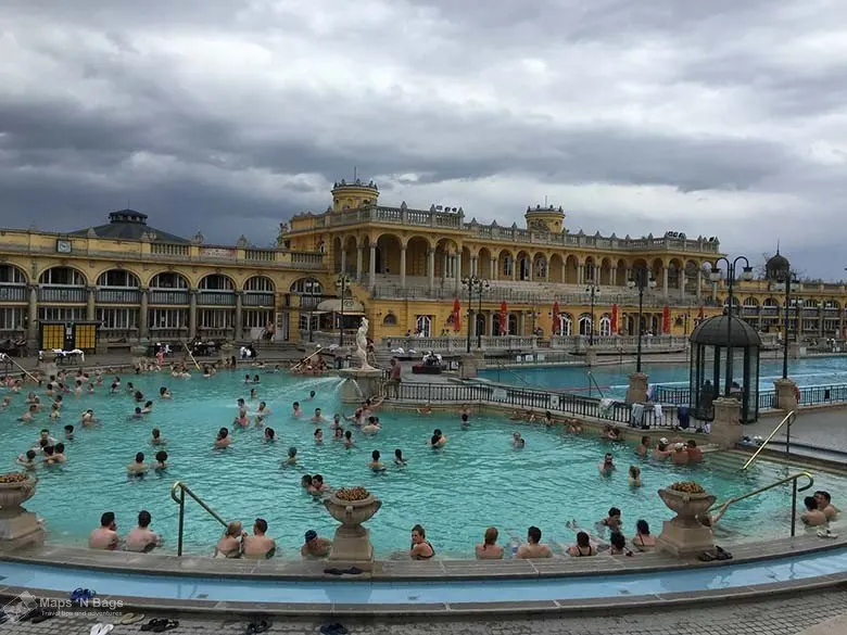 header-szechenyi-people in swimming-pool-budapest -thermal-bath
