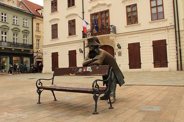 statue-bench-bratislava-things-to-do