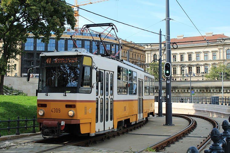 yellow-tram-rail-budapest-Public-transport