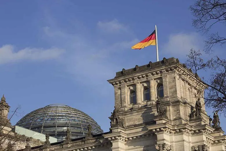 reichstag-german-flag-glass-dome-the-berlin-of-the-second-world-war