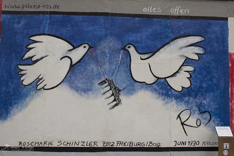 white-pigeons-berlin-wall-things-to-do-in-berlin