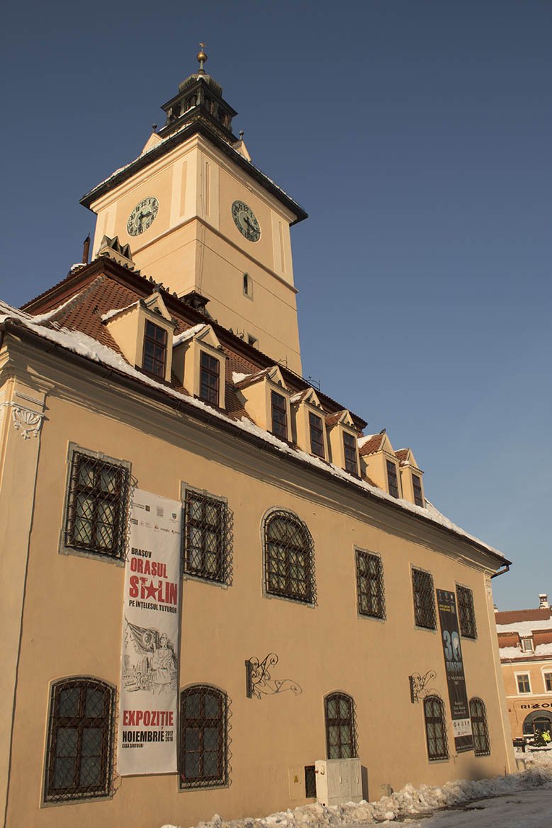 Have you ever wondered what the castle of the most famous vampire in the world is like? I had no idea of what to expect, but this tour exceeded any expectations I could possibly have. Read more about the Bran Castle Tour and embark on this journey to the medieval times! #Romania #DraculaCastle #BranCastle #Brasov #PelesCastle #Transylvania #Castle #Europe #travel