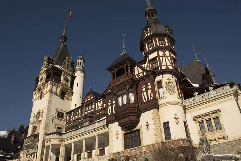 Have you ever wondered what the castle of the most famous vampire in the world is like? I had no idea of what to expect, but this tour exceeded any expectations I could possibly have. Read more about the Bran Castle Tour and embark on this journey to the medieval times! #Romania #DraculaCastle #BranCastle #Brasov #PelesCastle #Transylvania #Castle #Europe #travel