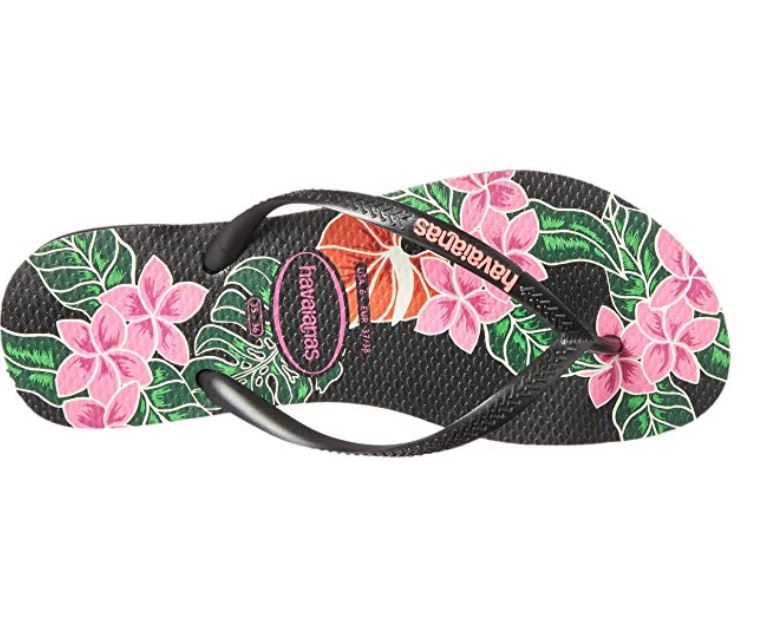 Floral flip flops havaianas for showing in hotels.