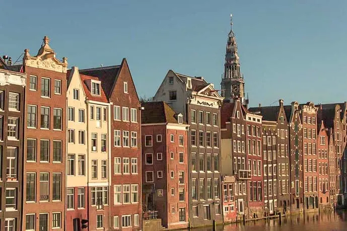 Narrow houses are the best pictures of Amsterdam