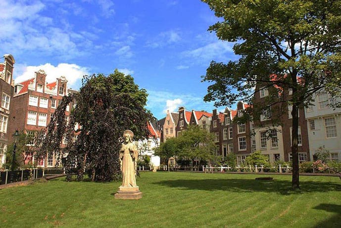 Begijnhof is one of the best photography spots in the Netherlands