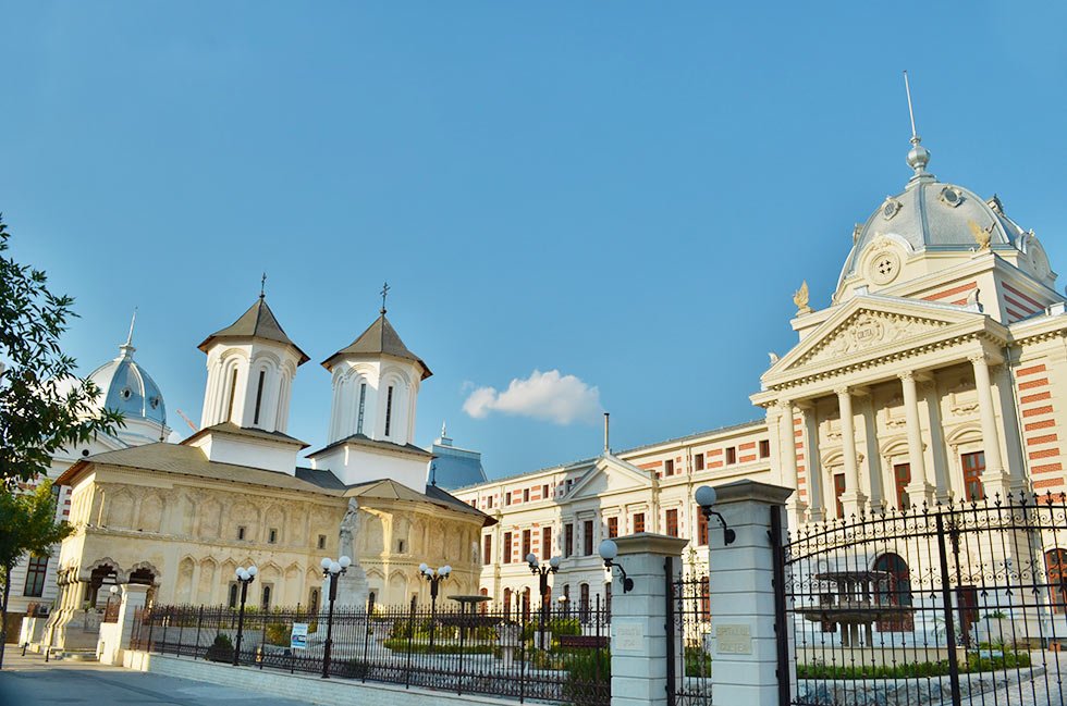 Neoclassical hospital in Bucharest, the little Paris