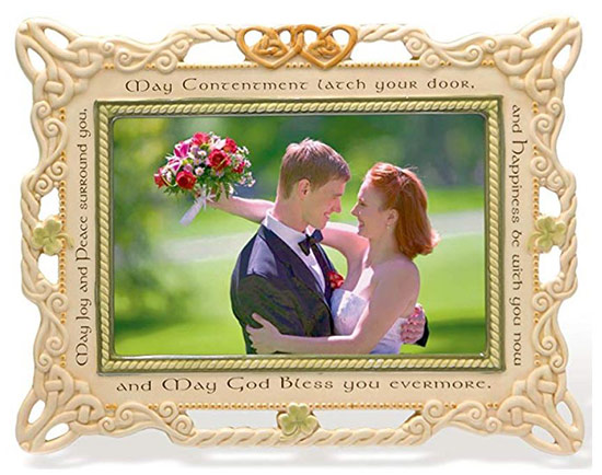 Picture of a bride and groom in an Irish photo frame