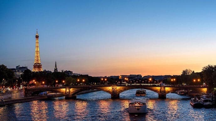 4 days in Paris, cruise the Seine River