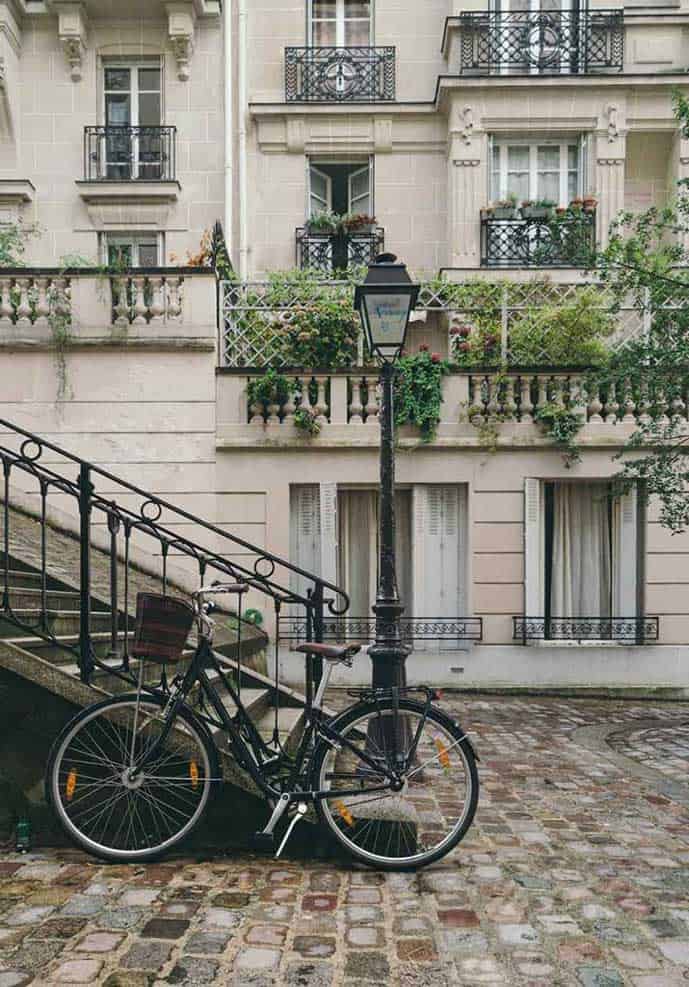 Include a self-guided tour in Montmartre in your Paris itinerary