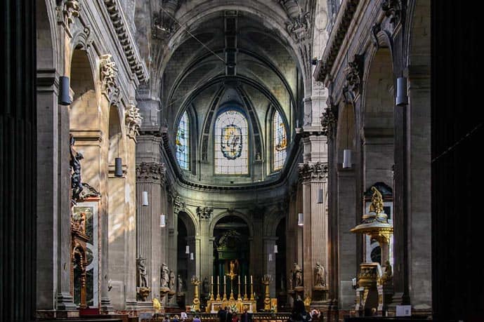 Four days in Paris, visit the Saint-Sulpice church