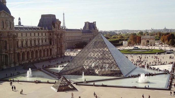 What to do in Paris in 4 days, visit the Louvre Museum