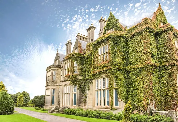 Where to stay in Killarney near the Muckross Manor