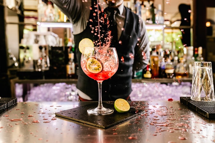 Drink some cocktail in one of the best rooftop restaurants in Dallas.
