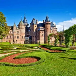 De Haar Castle is one of the famous landmarks in the Netherlands