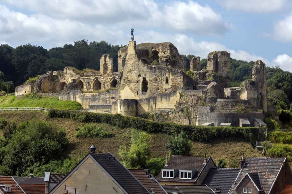 Valkenburg Castle ruins