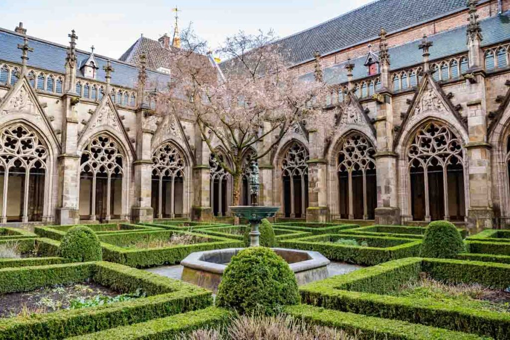 Pandhof garden of the Dom Church, Utrecht