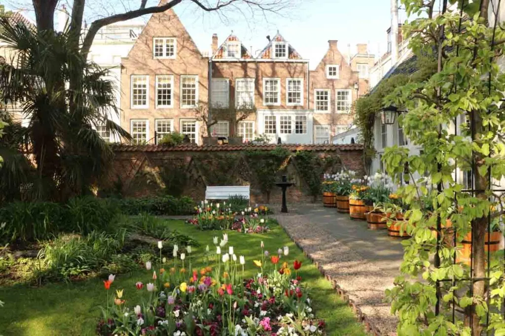 Flora's Hof courtyard in Utrecht