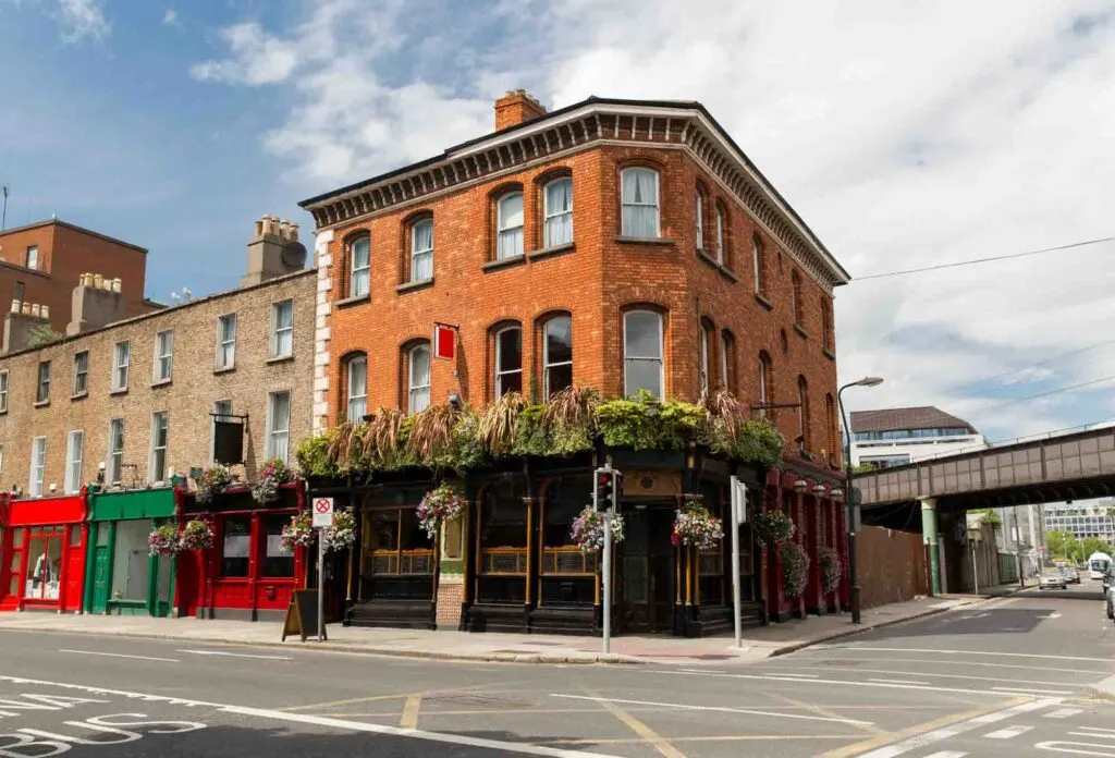 Building with pub on street of Dublin, Ireland